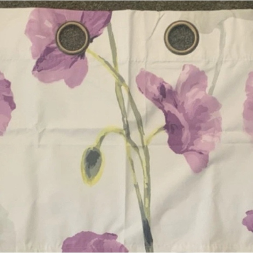Valance - Floral Lined With Grommets